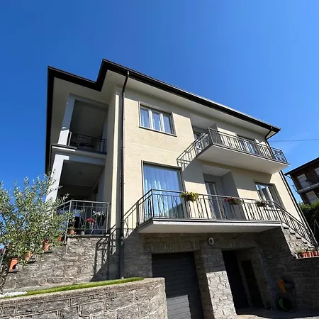 Rajmonda Apartamento Luino